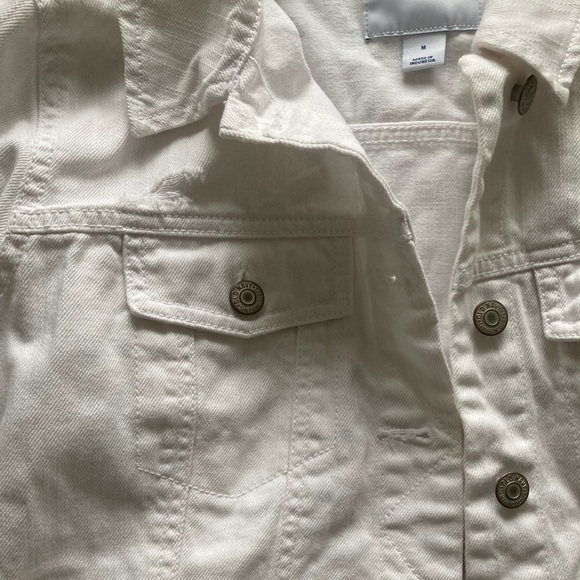 Old Navy Frayed White Denim Jacket - Picture 6 of 6